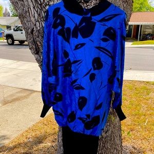 Vintage (1980’s)French bubble dress with volume sleeves and tampered bottom